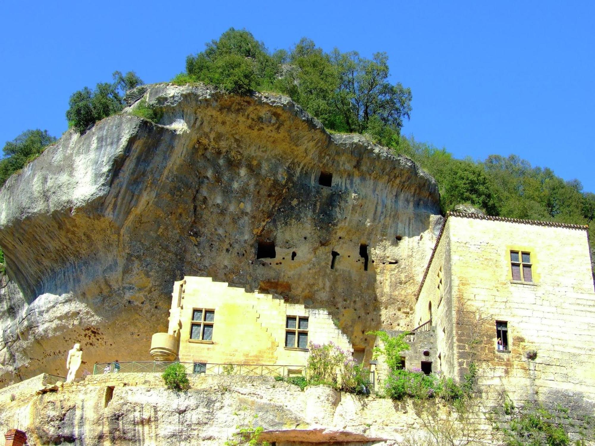 Appealing Apartment In Vezac With Swimming Pool Beynac-et-Cazenac Buitenkant foto