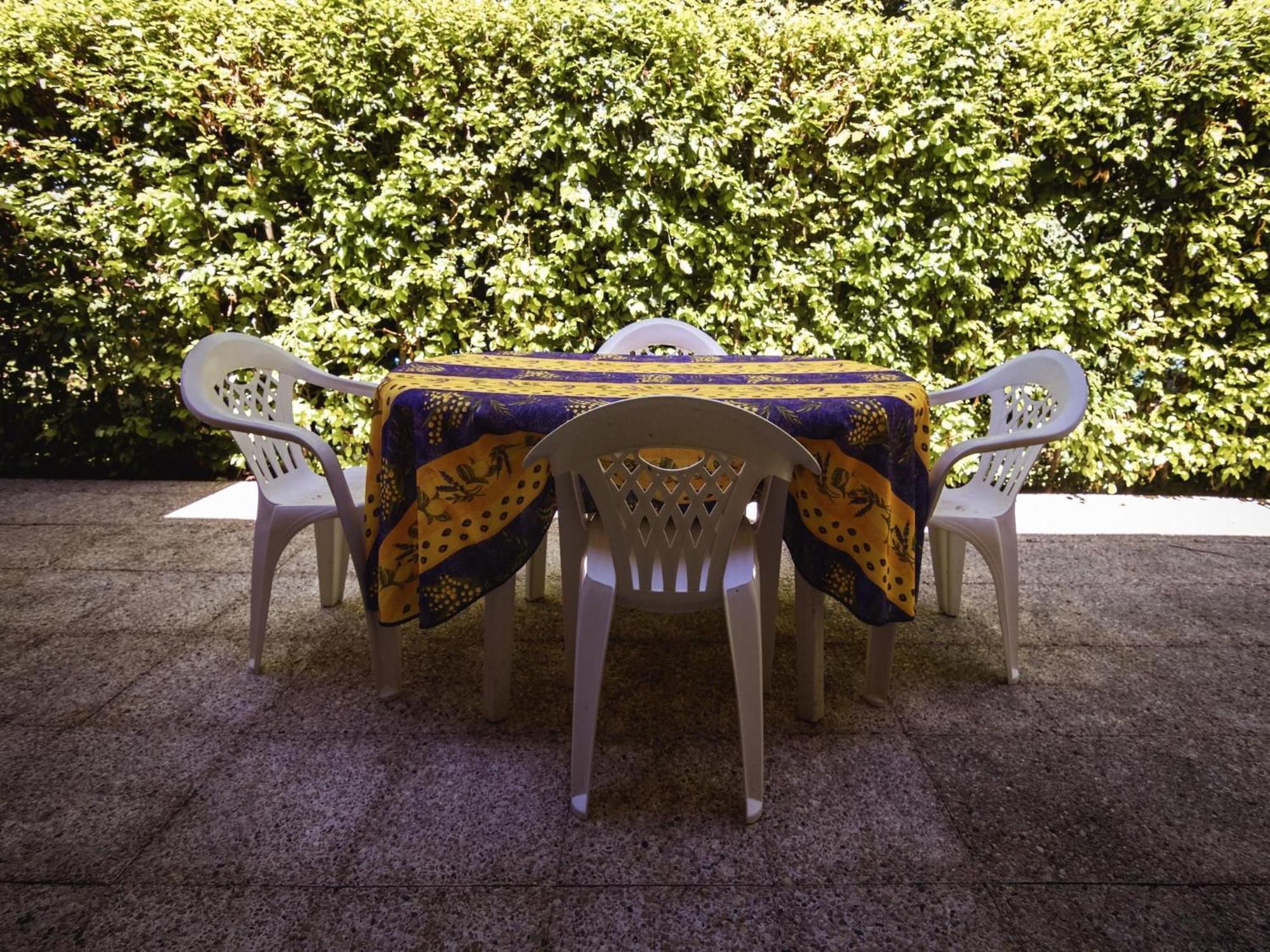 Appealing Apartment In Vezac With Swimming Pool Beynac-et-Cazenac Buitenkant foto